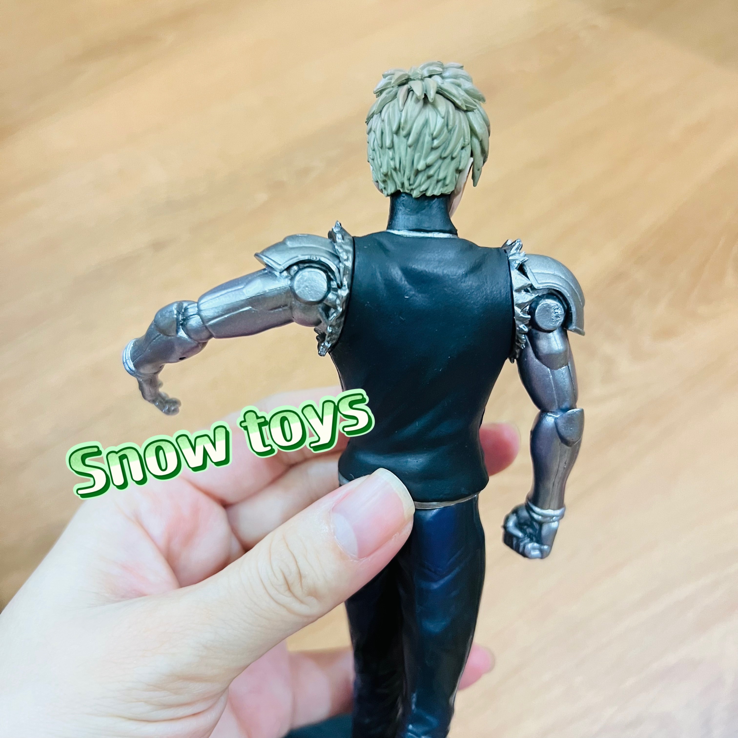 Mô hình One Punch Man - Mô hình Genos đệ tử của Saitama biệt danh Người máy hủy diệt - Cao 20cm