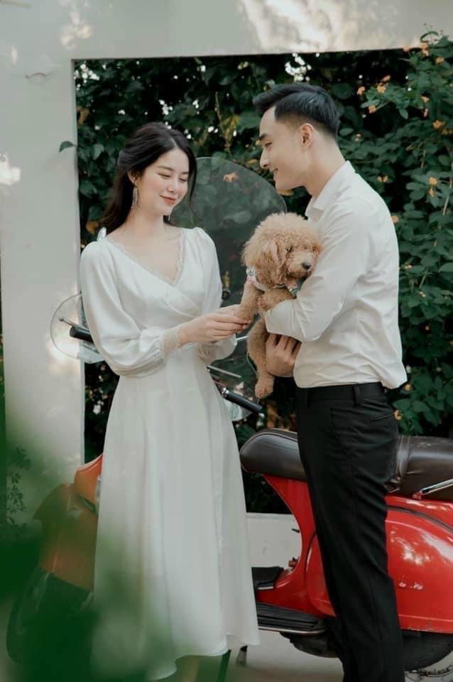 ĐẦM XÒE CHÉO NGỰC VIỀN REN KẾT HẠT EO 73667758