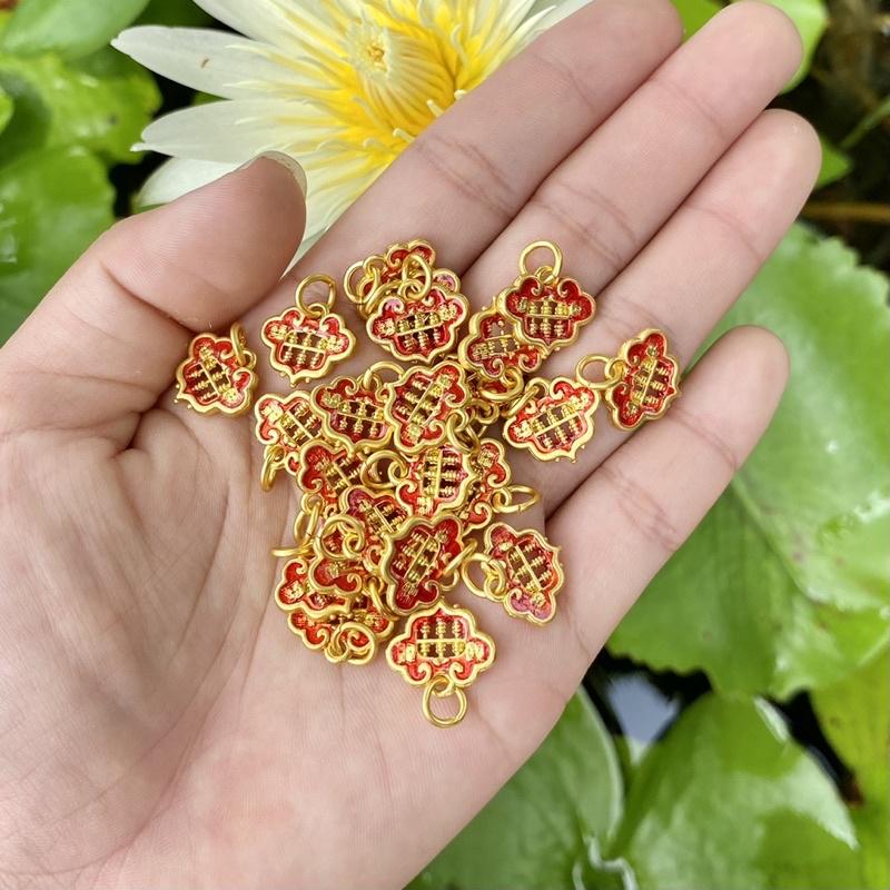 Charm vàng dùng để mix vòng tay
