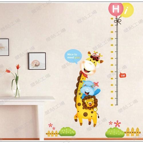 Decal Dán Tường Đo Chiều Cao Hươu Cười cho bé