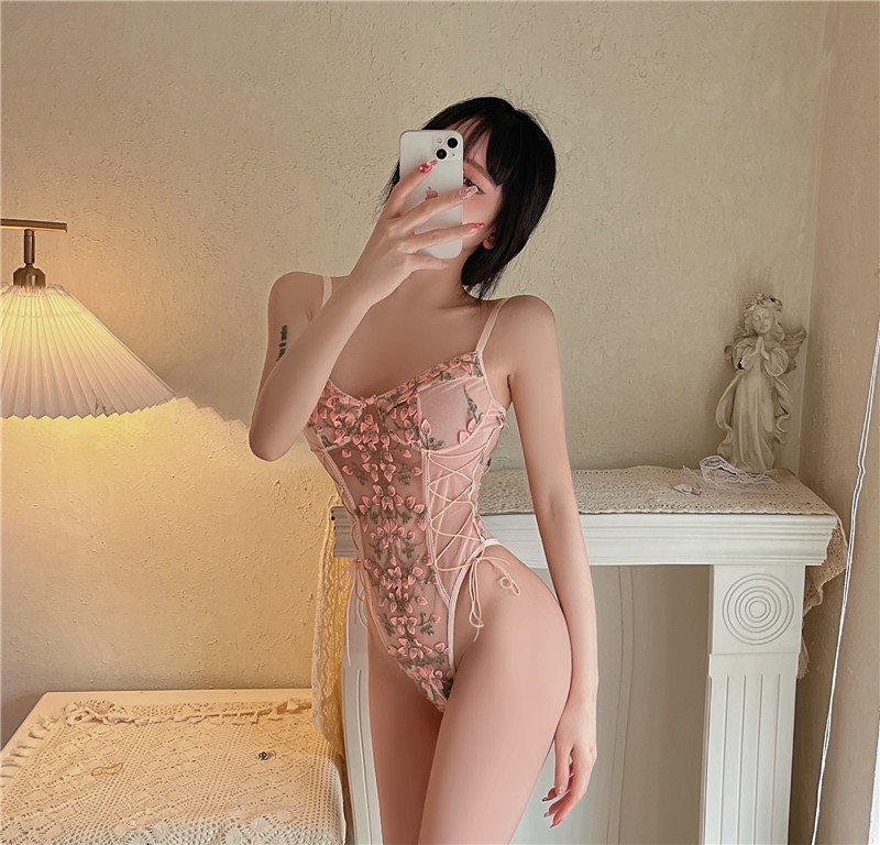 Bộ Bodysuit Hoa Nữ Tính - B.Lingerie