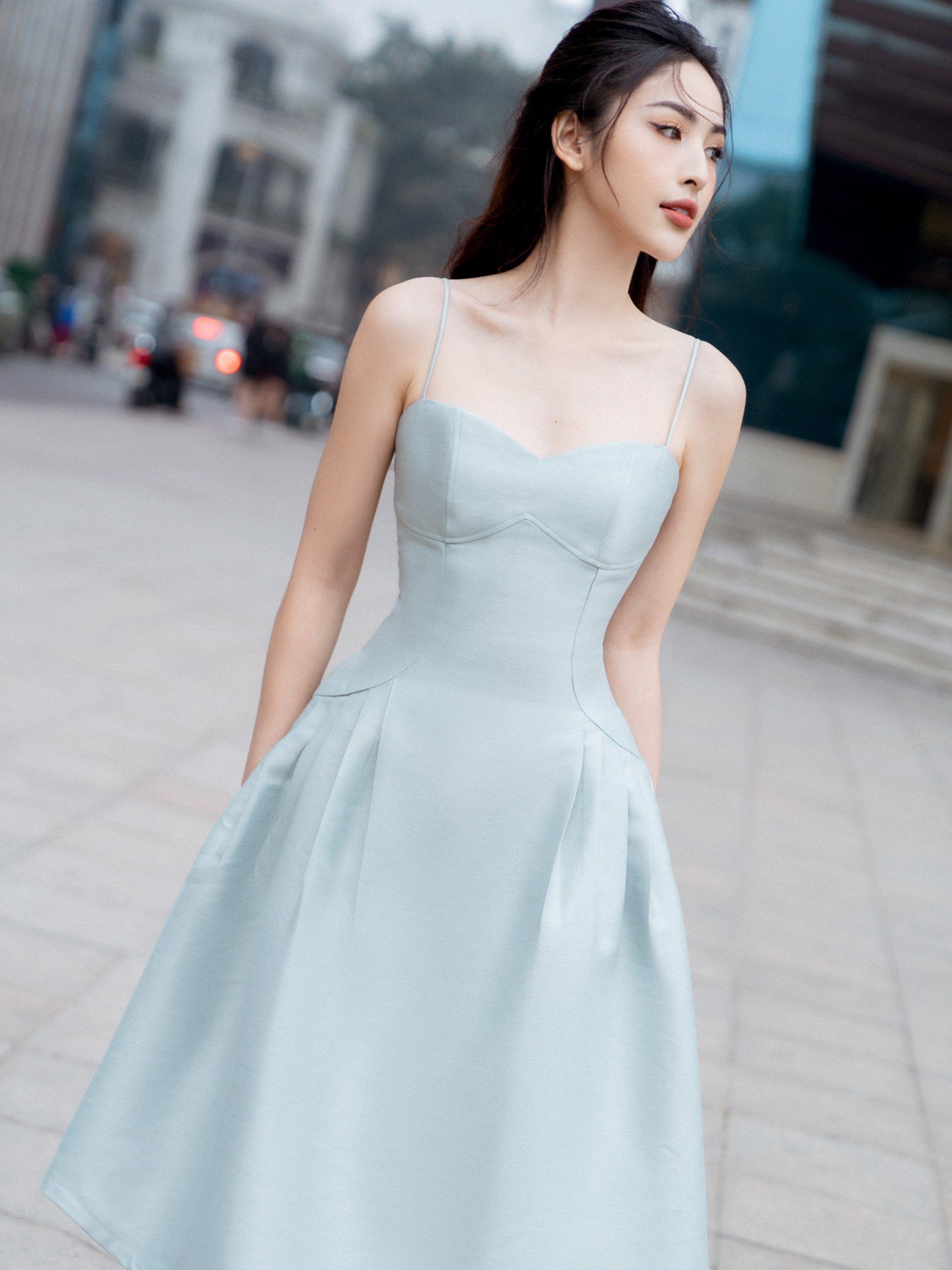 RECHIC Đầm dài Armie hai dây dáng dài xếp li ở eo phù hợp đi tiệc