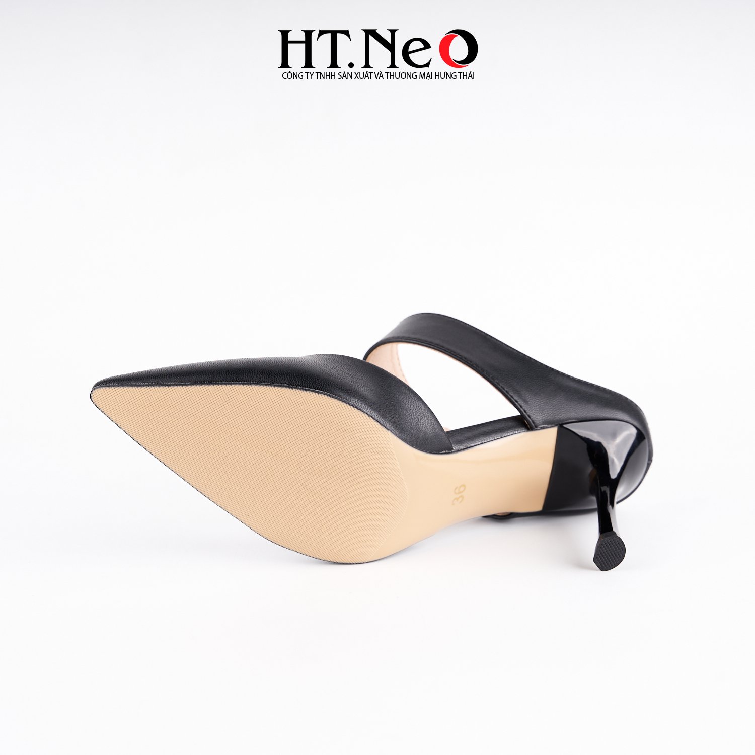 SANDAL nữ HT.NEO mũi nhọn quai đính đá vuông, gót nhọn, kiểu dáng đơn giản, nhẹ nhàng SDN167