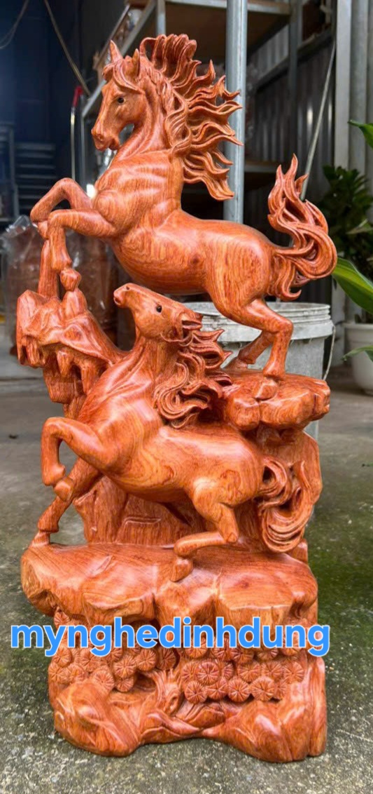 Tượng con ngựa song mã uyên ương bằng gỗ hương đá kt cao 50×22×15cm