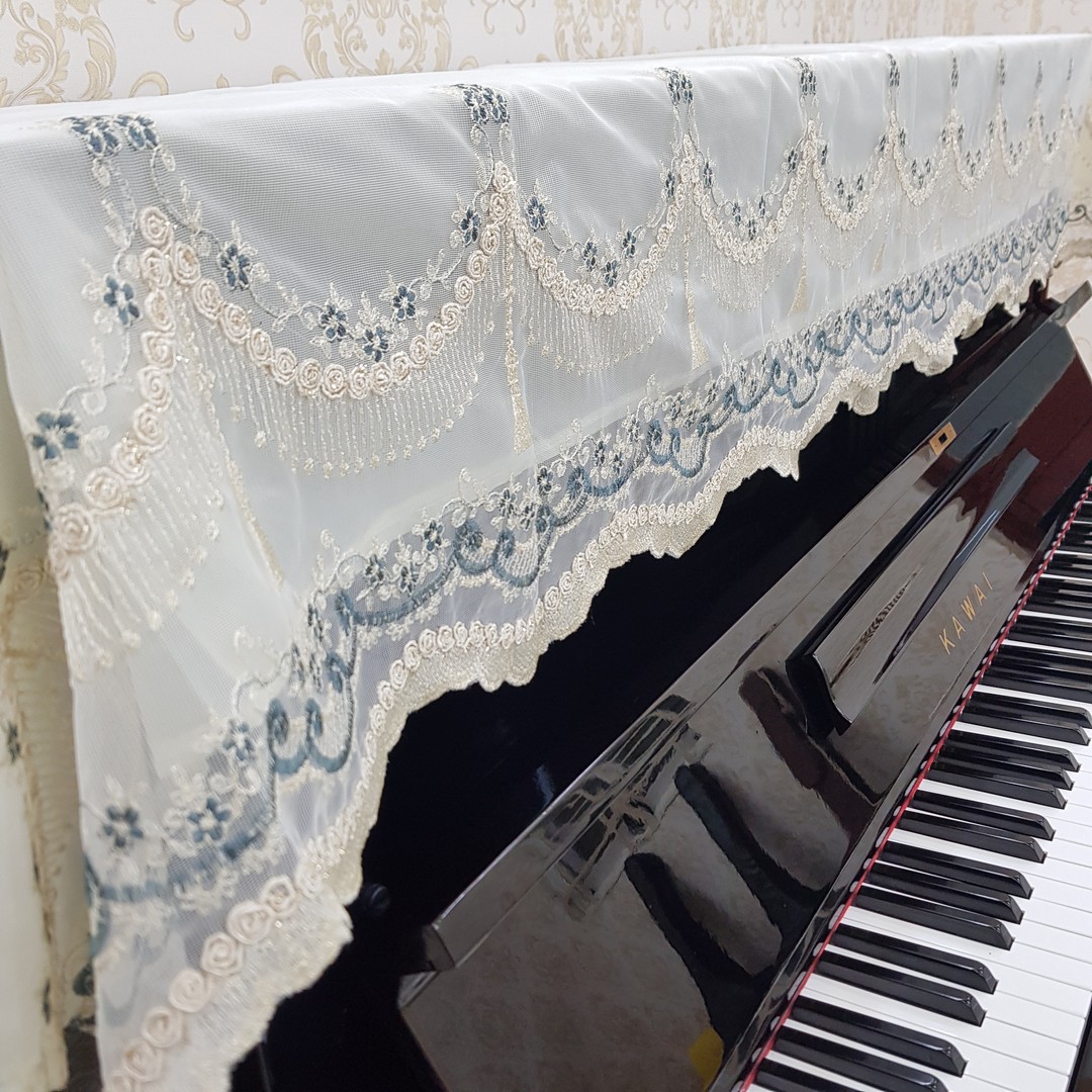 Khăn phủ đàn Piano phối chân ren hoa xanh tinh tế