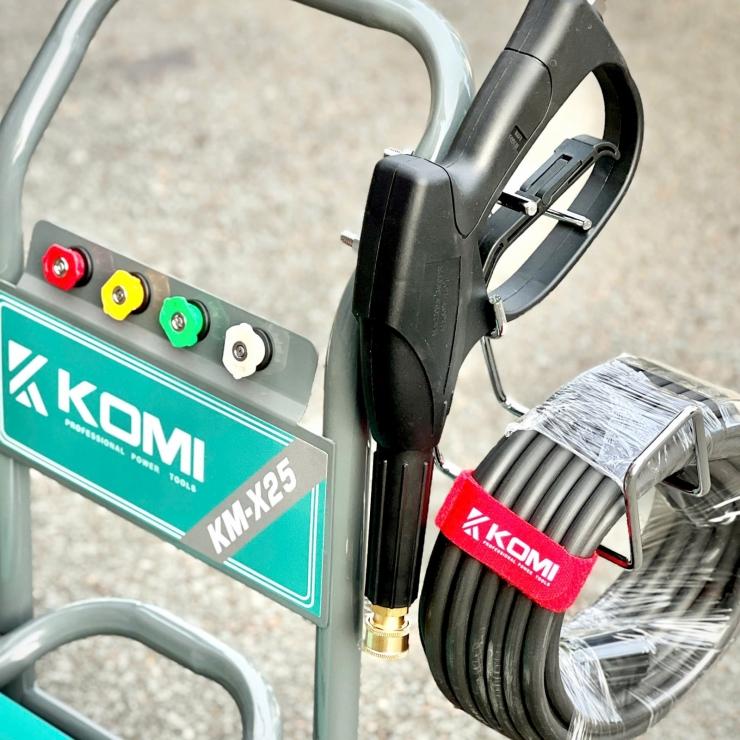 MÁY XỊT RỬA XE CAO ÁP CÔNG NGHIỆP 2500W KM-X25 KOMI -HÀNG CHÍNH HÃNG