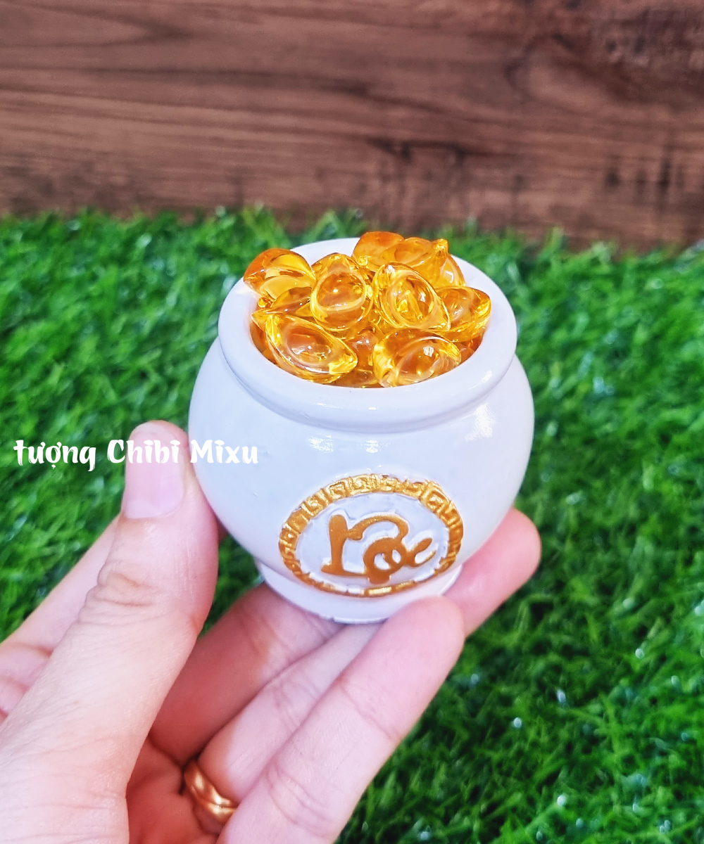 Chum vàng chữ LỘC (gồm 1 chum trắng + 20 hạt gốm mèo + 20 thỏi vàng 1.5cm)