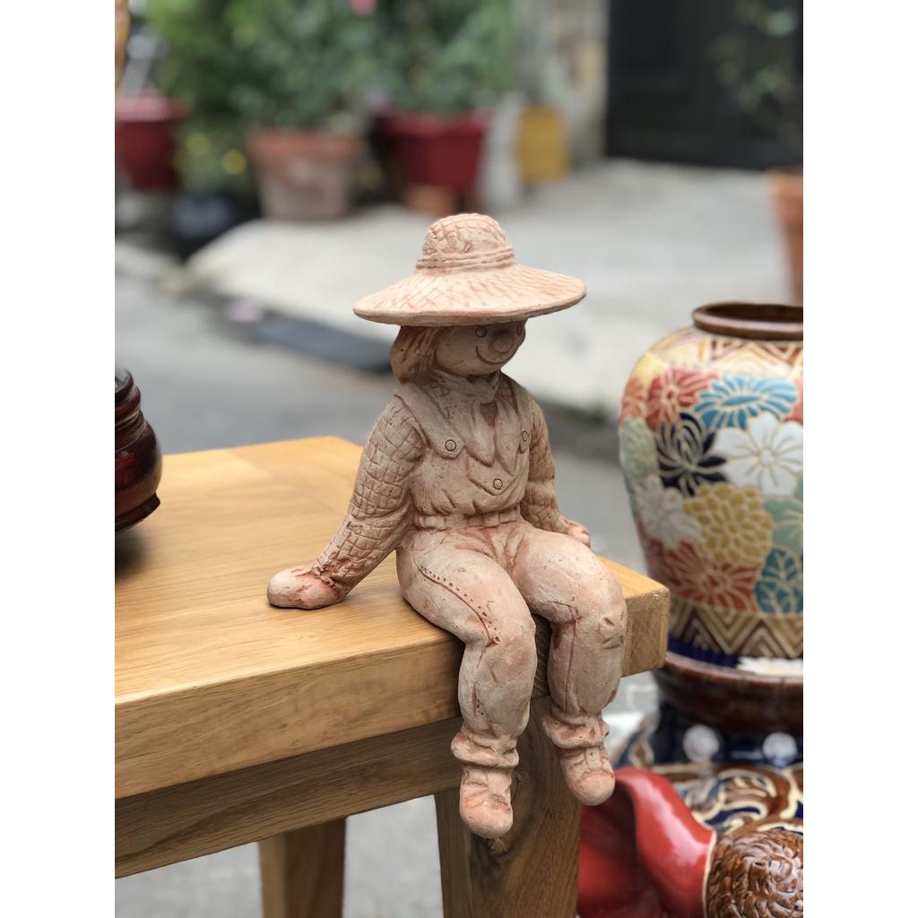 TƯỢNG ĐẤT NUNG TRANG TRÍ DECOR TRONG HOẶC NGOÀI TRỜI CÔ BÉ