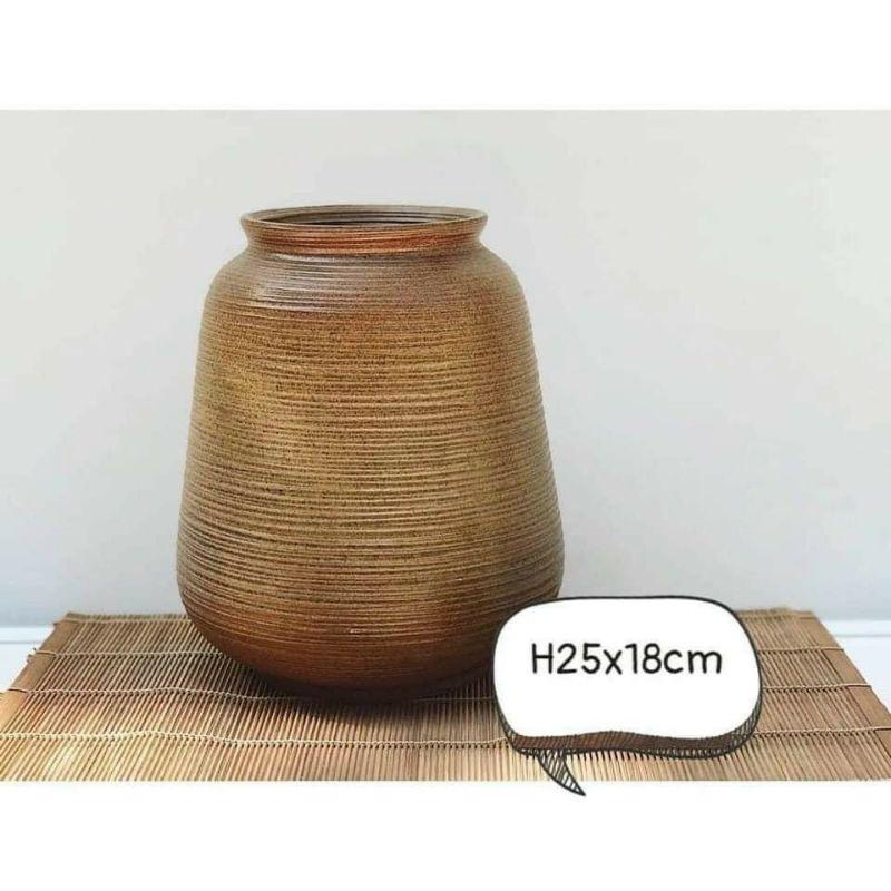 Lọ Hoa men mộc vuốt tay nghệ thuật.