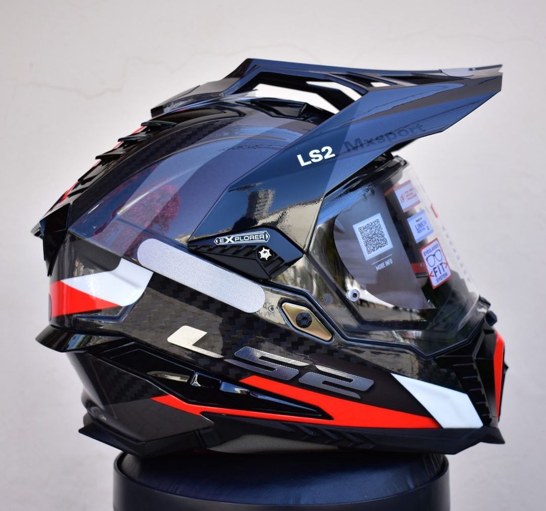 Mũ Bảo Hiểm Cào Cào LS2 MX701 Explorer Carbon