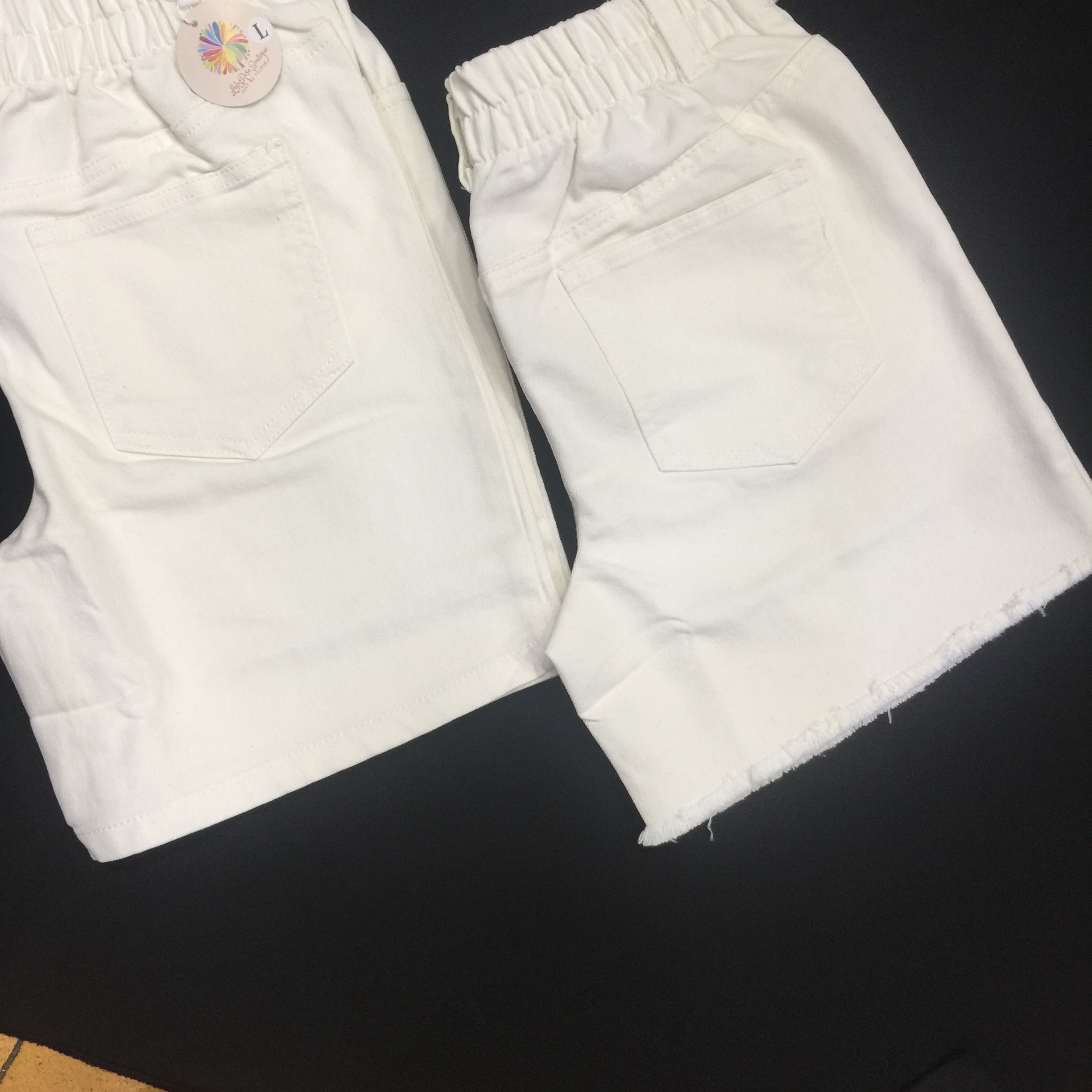 Quần Short Jean Nữ  Màu Trắng Xinh Đẹp Thời Trang  _ Mã:  QSJN001