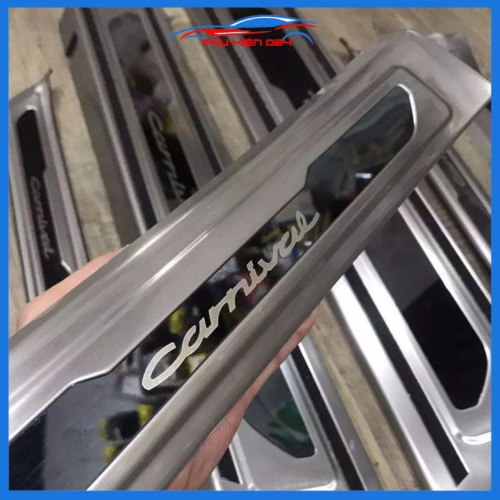 Bộ nẹp bước chân inox ô tô Carnival 2022-2023 chống trầy làm đẹp ô tô