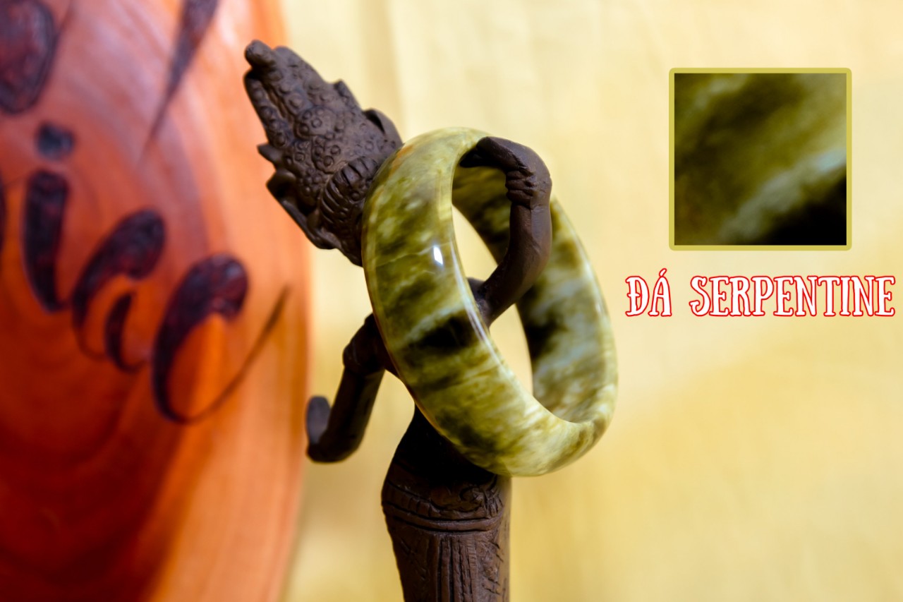 Vòng Tay Phong Thủy - Vòng Tay Chuỗi Serpentine Nam 100% Tự Nhiên Được Chế Tác Thủ Công Từ Việt Nam - Bền Đẹp, Giá Tốt - Có Giấy Kiểm Định - Có Tem Niêm Phong
