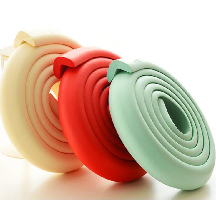 Cuộn xốp bọt biển bọc cạnh bàn dài 2 mét kèm keo dán - Bọc cạnh bàn, tủ, góc bàn bảo vệ an toàn cho trẻ nhỏ tập bò, tập đi trong nhà