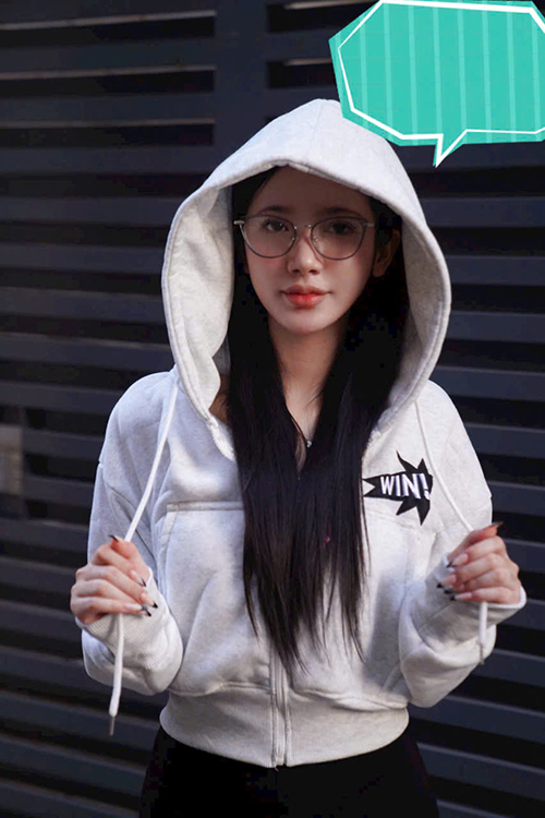 Áo Khoác Nỉ dày xuất khẩu mềm mịn.dáng lửng,xỏ ngón,logo thêu.có túi trong, form dưới 65kg.nón to 2 lớp Thời Trang