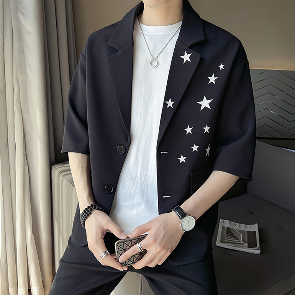 Áo vest nam tay lửng form rộng phối họa tiết ngôi sao làm nổi bật chiếc áo H74
