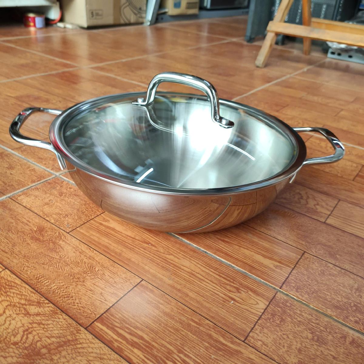 Nồi lẩu Inox 304 đúc liền 3 lớp 2 quai Hàn Quốc Uni-Clad size 22cm/ 26cm vung kính