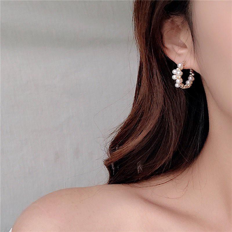 Khuyên tai ngọc trai tiểu thư dịu dàng sang chảnh