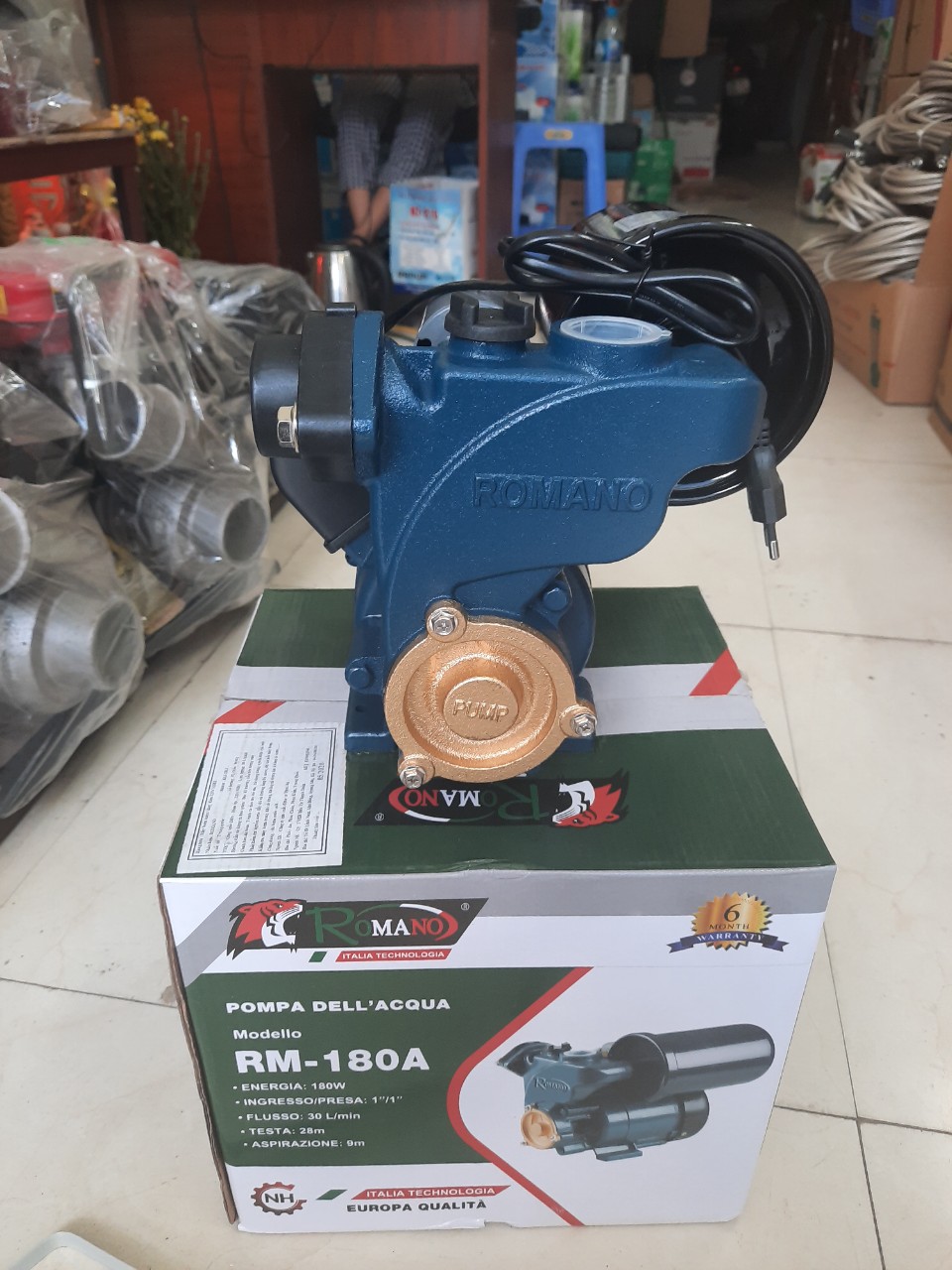 MÁY BƠM TĂNG ÁP 180W ROMANO RM180A- HÀNG CHÍNH HÃNG