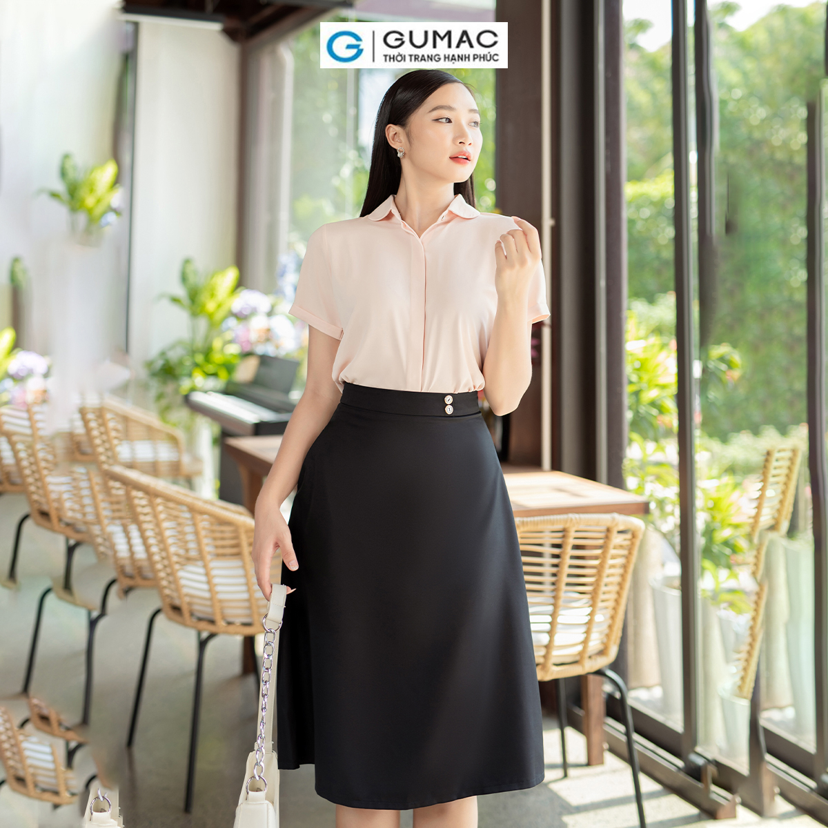 Áo sơ mi nữ tay ngắn lai lật nẹp giấu nút công sở thanh lịch thời trang GUMAC AD07025