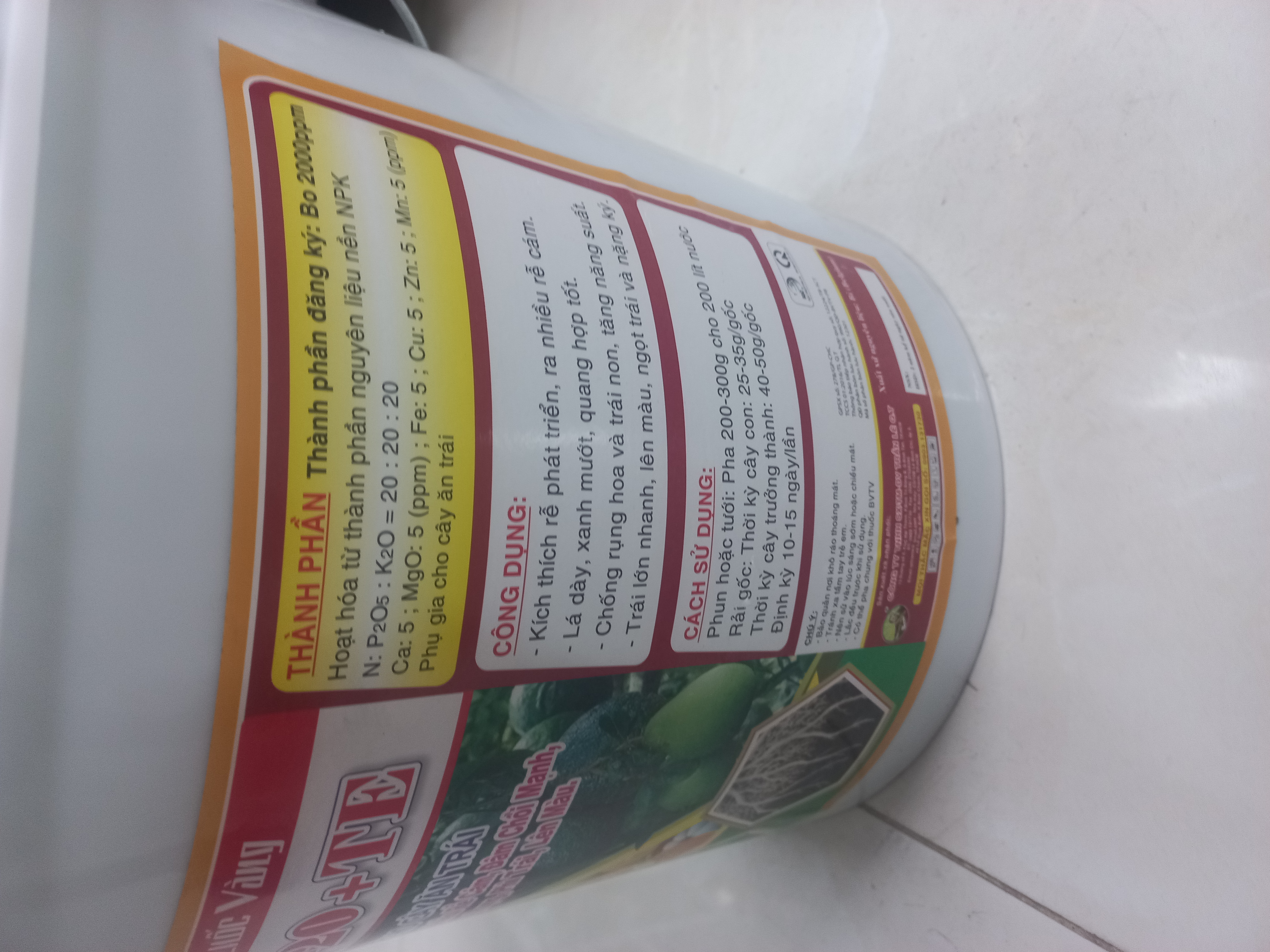Xô phân bón vi lượng NPK 20-20-20+TE 20kg