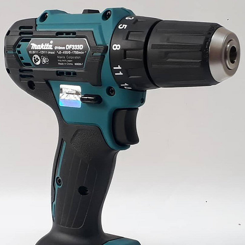 Máy khoan và vặn vít dùng Pin 12Vmax Makita DF333DZ