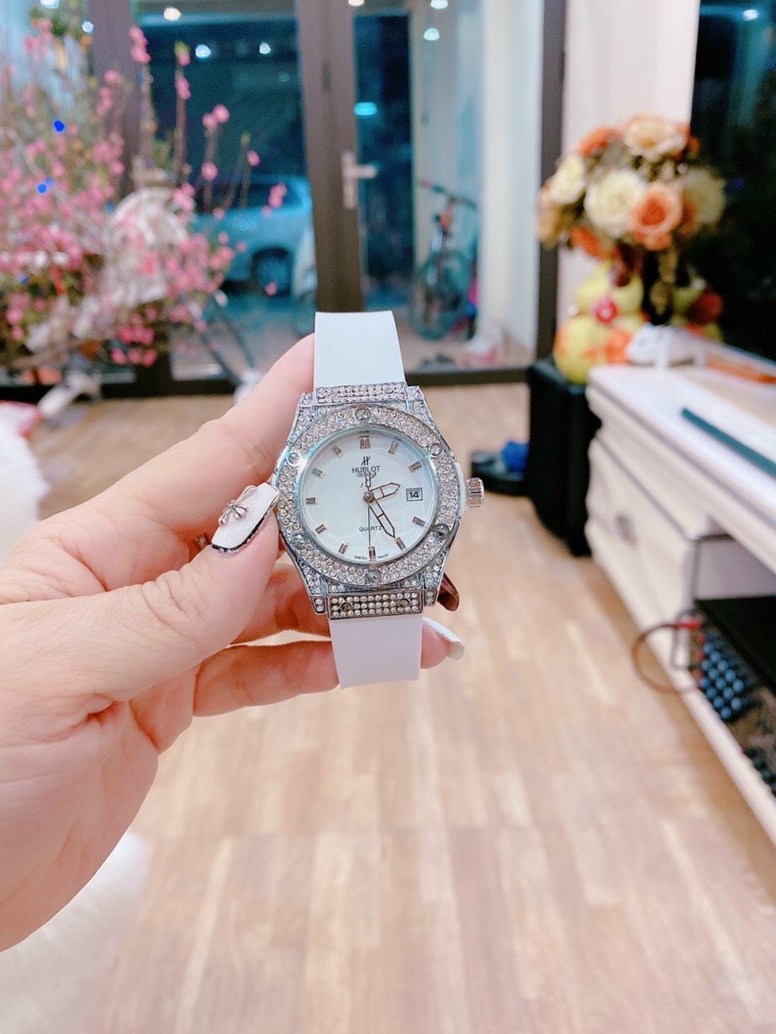 Đồng Hồ Nữ Hublot Dây Cao Su Hương Thơm Vani HL1278 - Cung Cấp Bởi AmandaC Life