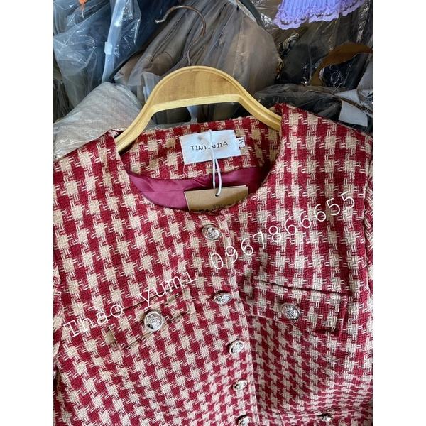 Áo khoác dạ tweed đỏ khuy vàng hàng QC
