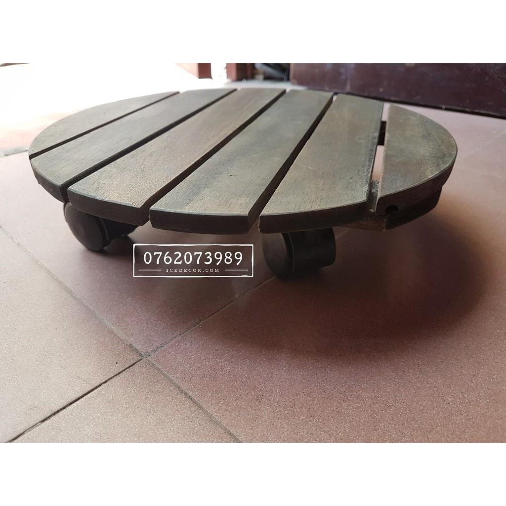 Đế để chậu cây có bánh xe
