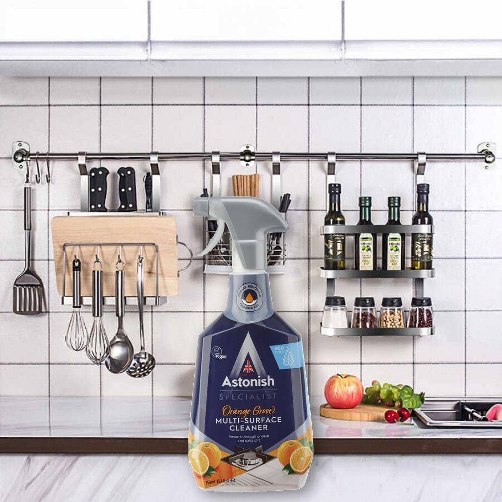 Bình xịt vệ sinh bếp hương cam Astonish thương hiệu Anh Quốc chuyên dùng tẩy dầu mỡ các bề mặt bếp hiệu quả C6790 750ml