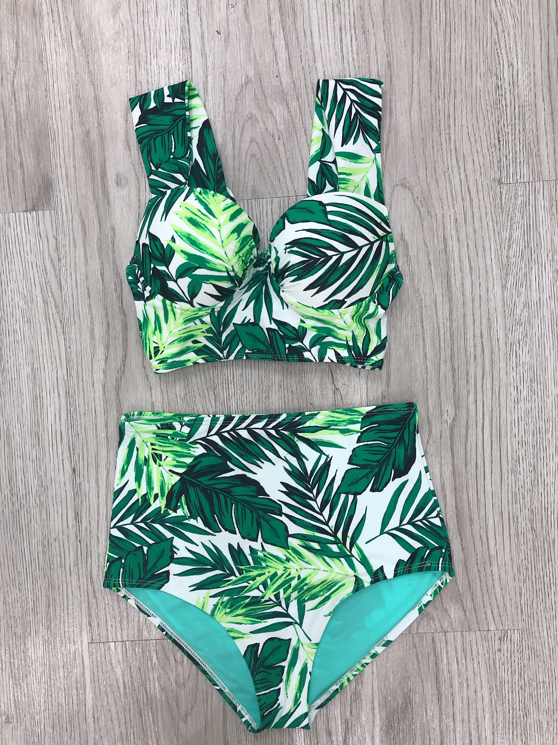 Bikini hai mảnh độn gọng nâng ngực quần cạp cao họa tiết xanh lá