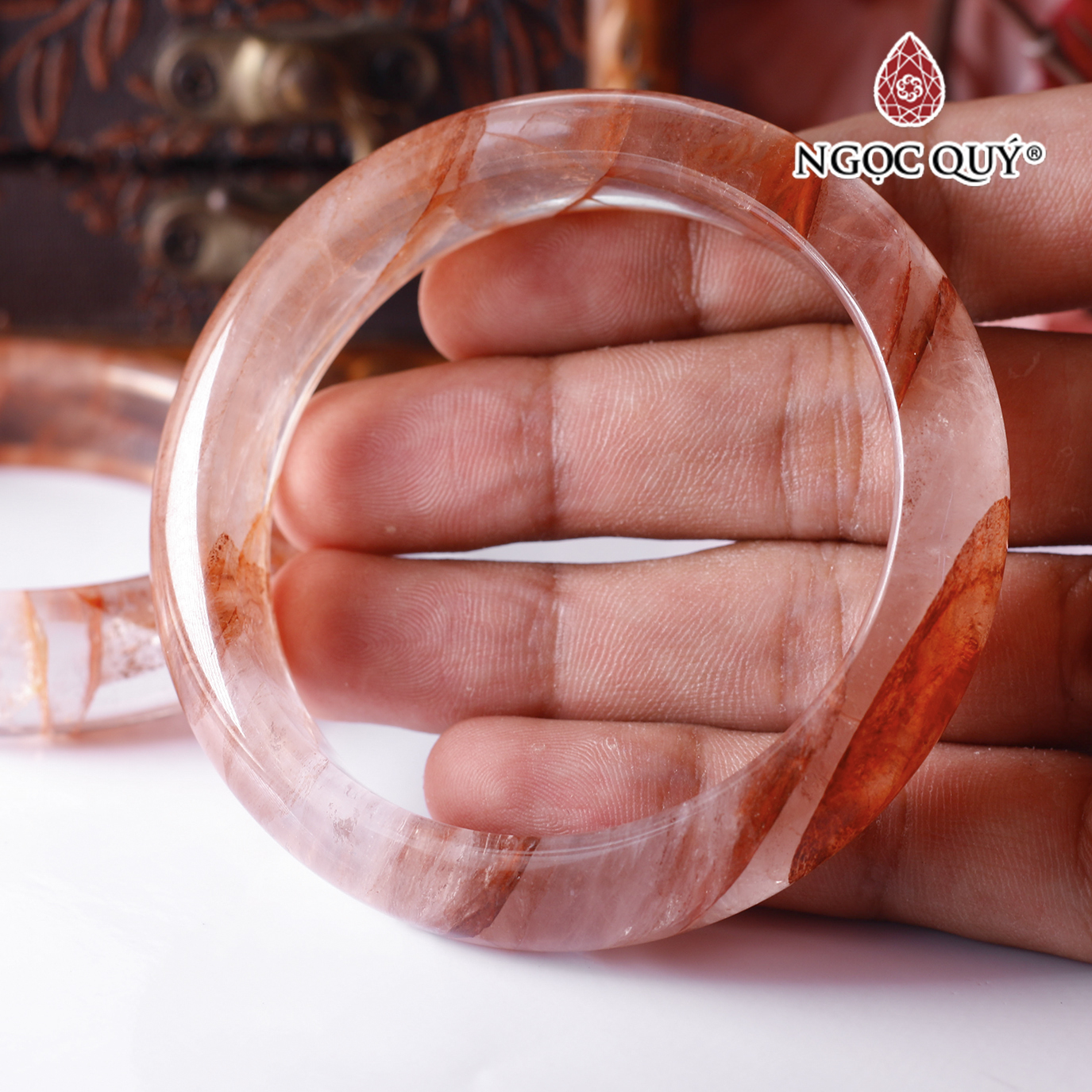 Vòng thạch anh ưu linh đỏ cam liền khối đường kính 54mm mệnh hỏa thổ - Ngọc Quý Gemstones