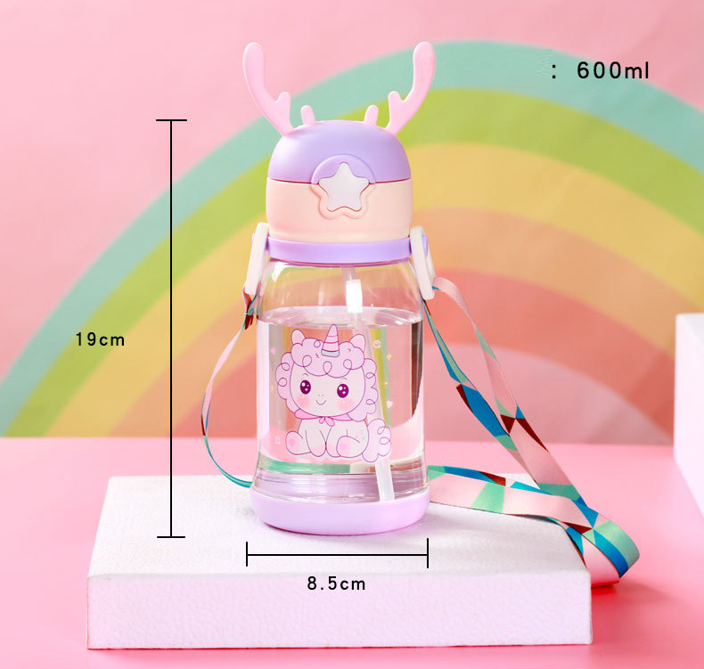 Bình Đựng Nước Sừng Hưu 600Ml Có Nút Bấm Kèm Dây Đeo