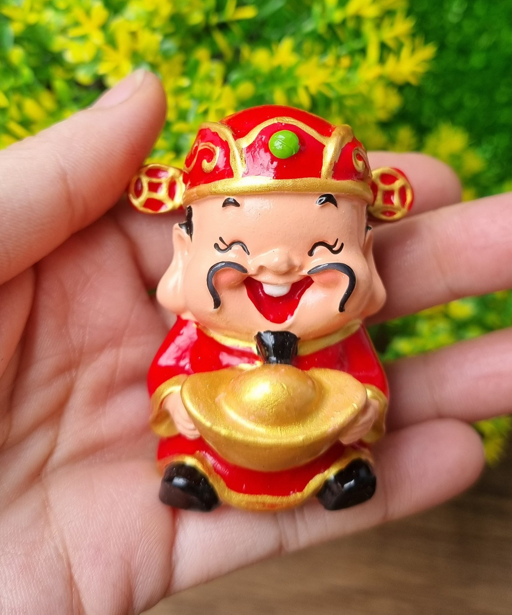 Tượng chibi Thần Tài ôm thỏi vàng may mắn 6cm