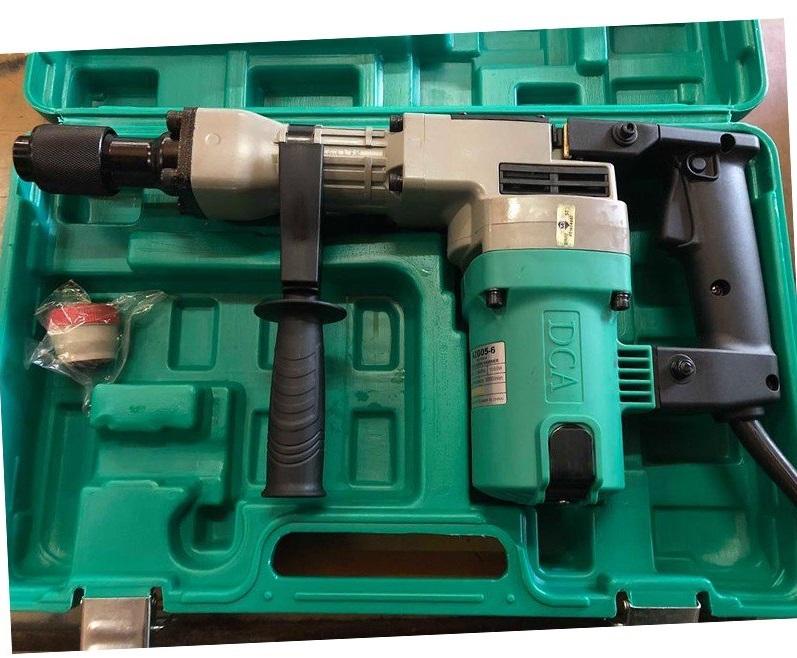 MÁY ĐỤC BÊ TÔNG 1050W AZG05-6 DCA- HÀNG CHÍNH HÃNG