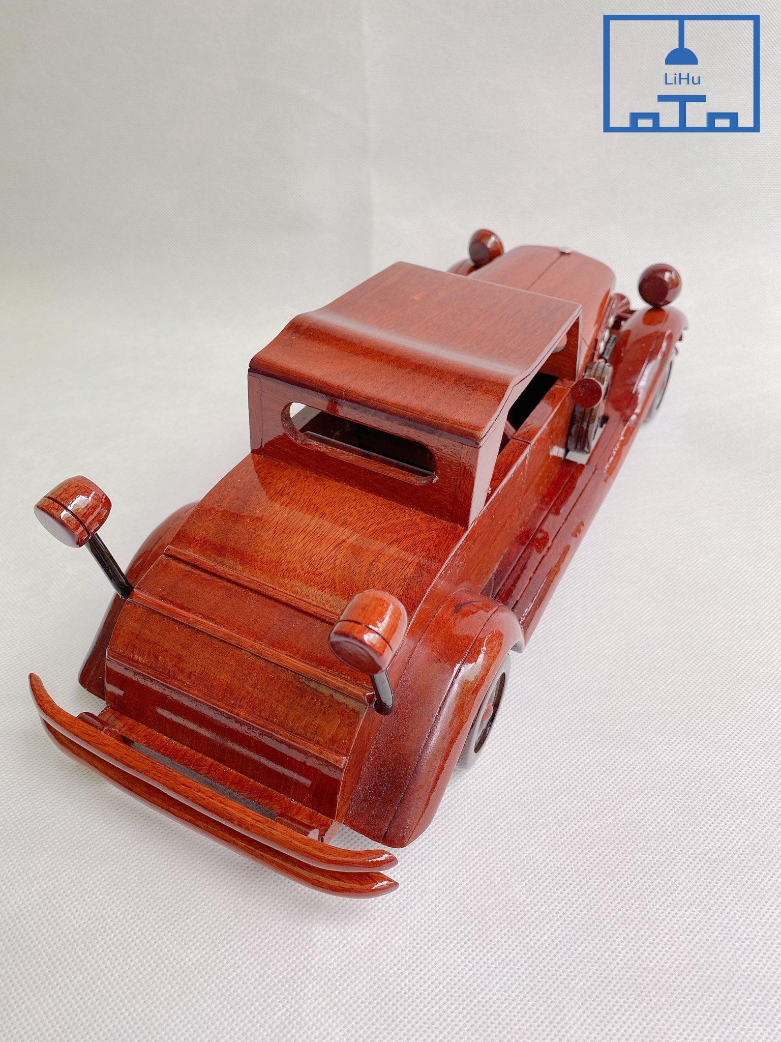 Xe ô tô DUSENBURG làm bằng gỗ nguyên chất - Size 32x12x10cm
