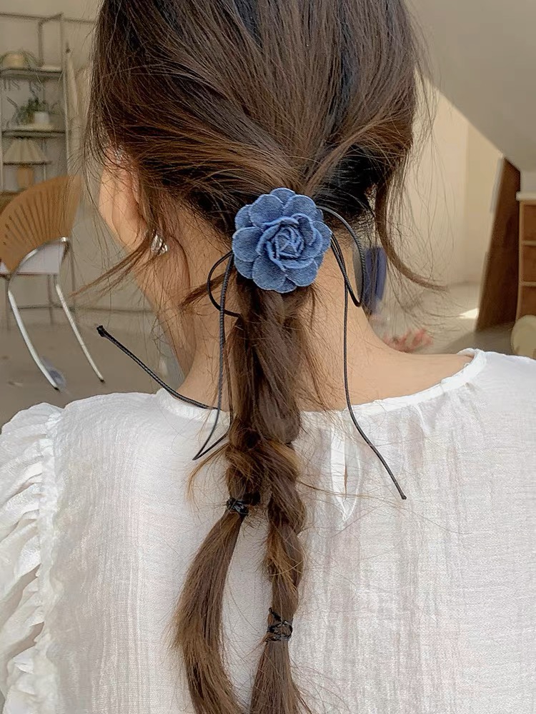 Vòng cổ chocker hoa jean cột nơ hottrend