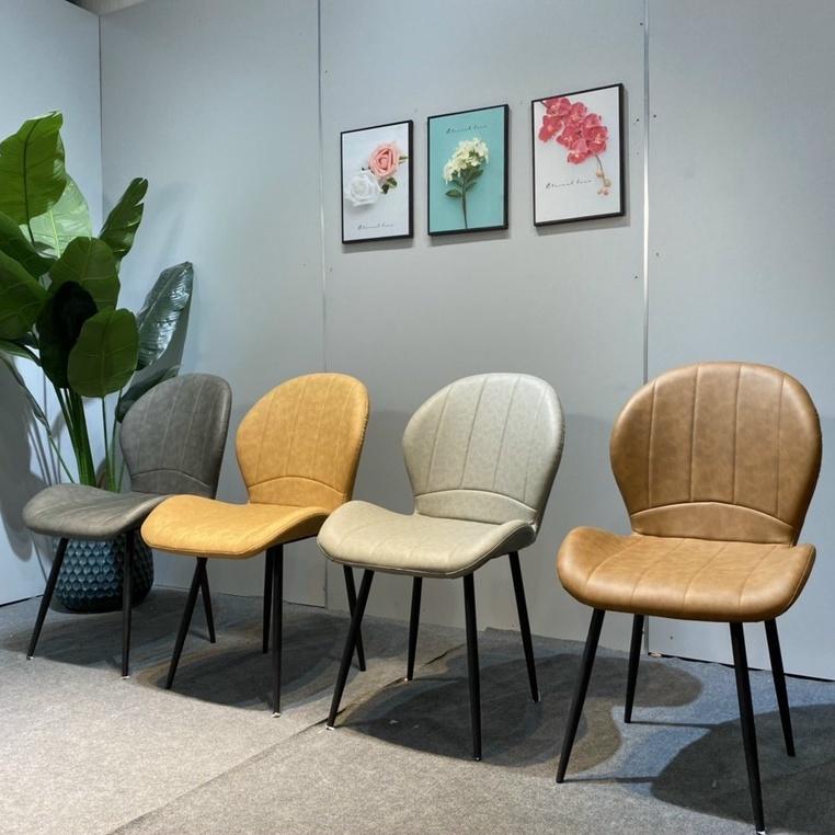 Bộ bàn ăn đá phiến ceramic chân sắt kết hợp với ghế Nordic sọc