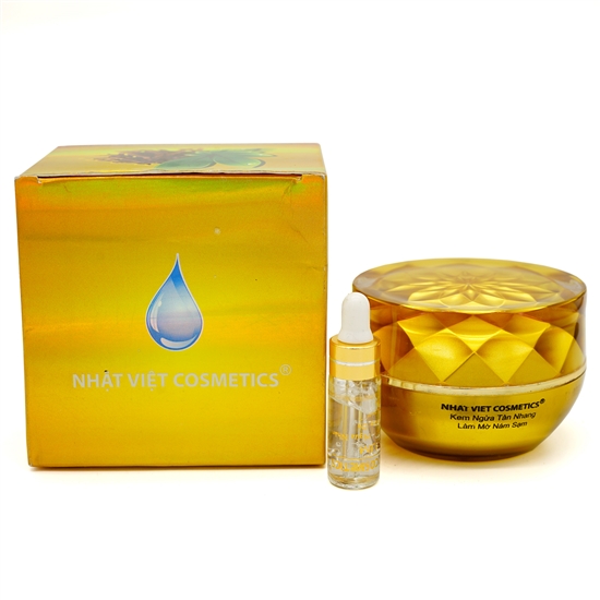 Trà xanh tinh chất Serum – Kem nám đồi mồi ngừa nhăn làm trắng da 20g