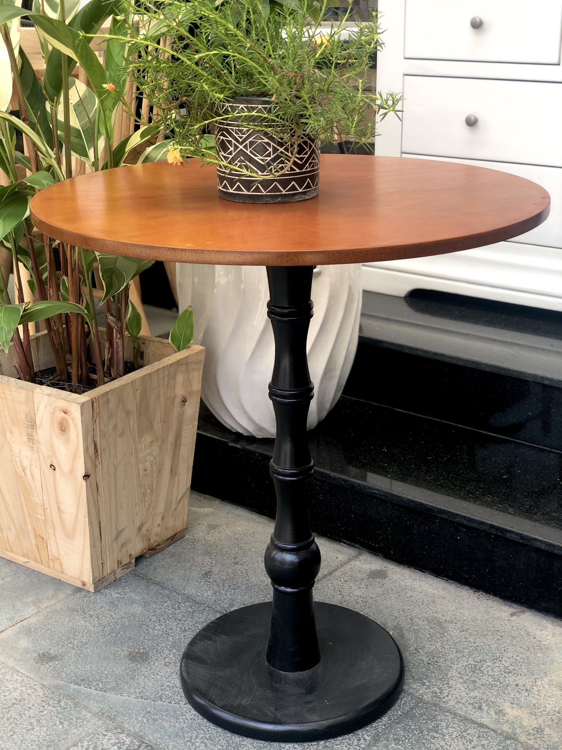 Bàn cafe tròn chân tiện #1000 - Thương hiệu Viet Home Decor