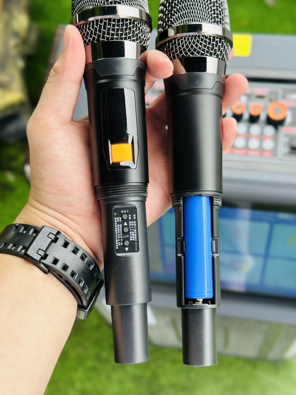 Loa Màn Hình MTMAX T71 Bass30 Màn Hình 16inch Công suất 400W Đi Kèm Cặp Micro Sang Trọng Chống Hú Cao Cấp . Hàng chính hãng