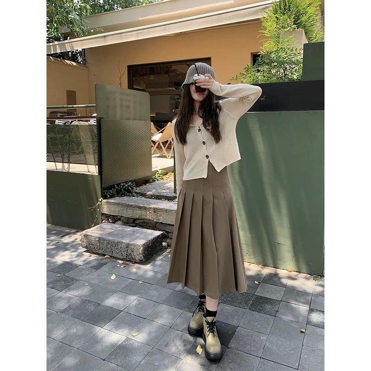 MS835 Áo len nữ montoghi đan móc cổ bẻ đính cúc