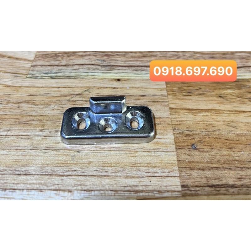 Vấu 3 lỗ cửa 1 cánh cửa xingfa đa điểm SK32