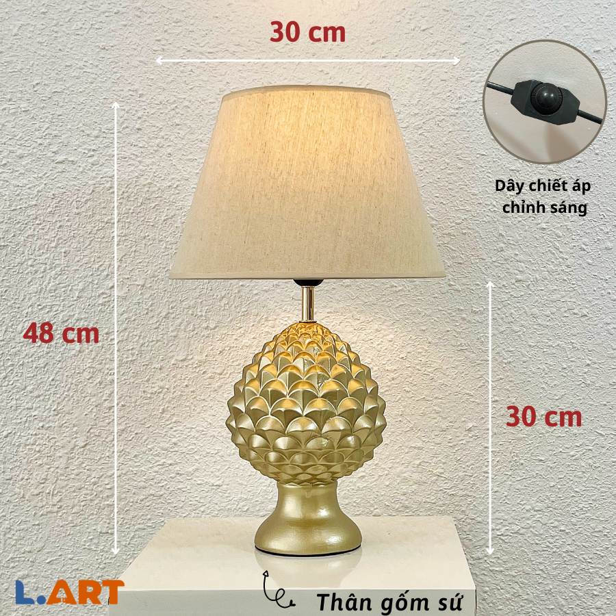 Đèn ngủ để bàn trang trí thân gốm sứ hình búp sen vàng kiểu dáng cổ điển DS-TL9458