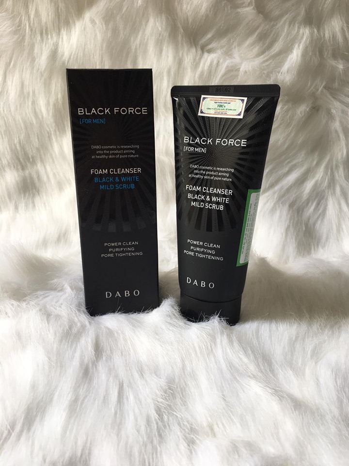 Sữa Rửa Mặt Nam Dabo Black Force Foam Cleanser Mild Scrub Than Hoạt Tính Kháng Khuẩn, Ngừa Mụn, Sạch Nhờn