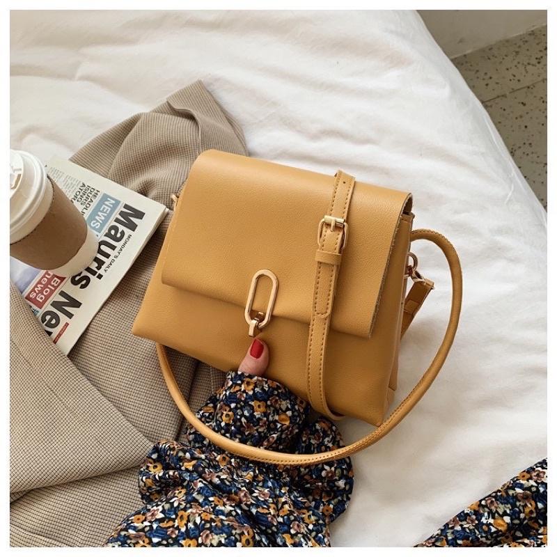 Túi xách đeo chéo nữ đẹp thời trang công sở khoá hình thoi