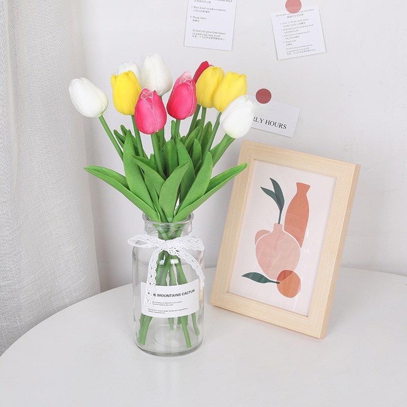 Một bông Hoa Tulip lá thẳng PU cao cấp - Hoa giả lụa trang trí, để bàn, chụp ảnh