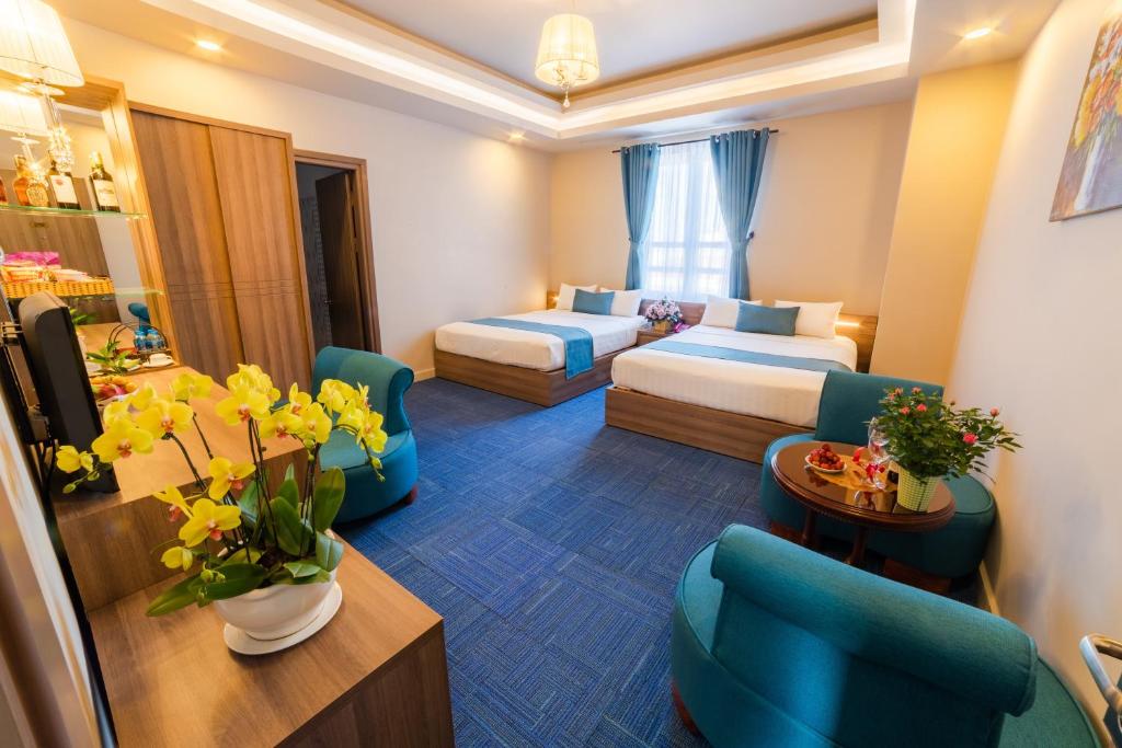 Combo 4N3D KS Rum Vang II Hotel Đà Lạt 3 Sao: VMB khứ hồi Hà Nội - Đà Lạt + Phòng Tiêu Chuẩn + Ăn sáng