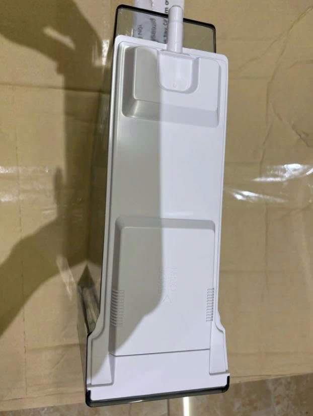 HỘP CHỨA NƯỚC LÀM ĐÁ TỦ LẠNH HITACHI R-WB640VGV0 / R-WB640VGV0X / R-WB640PGV1 – HÀNG CHÍNH HÃNG