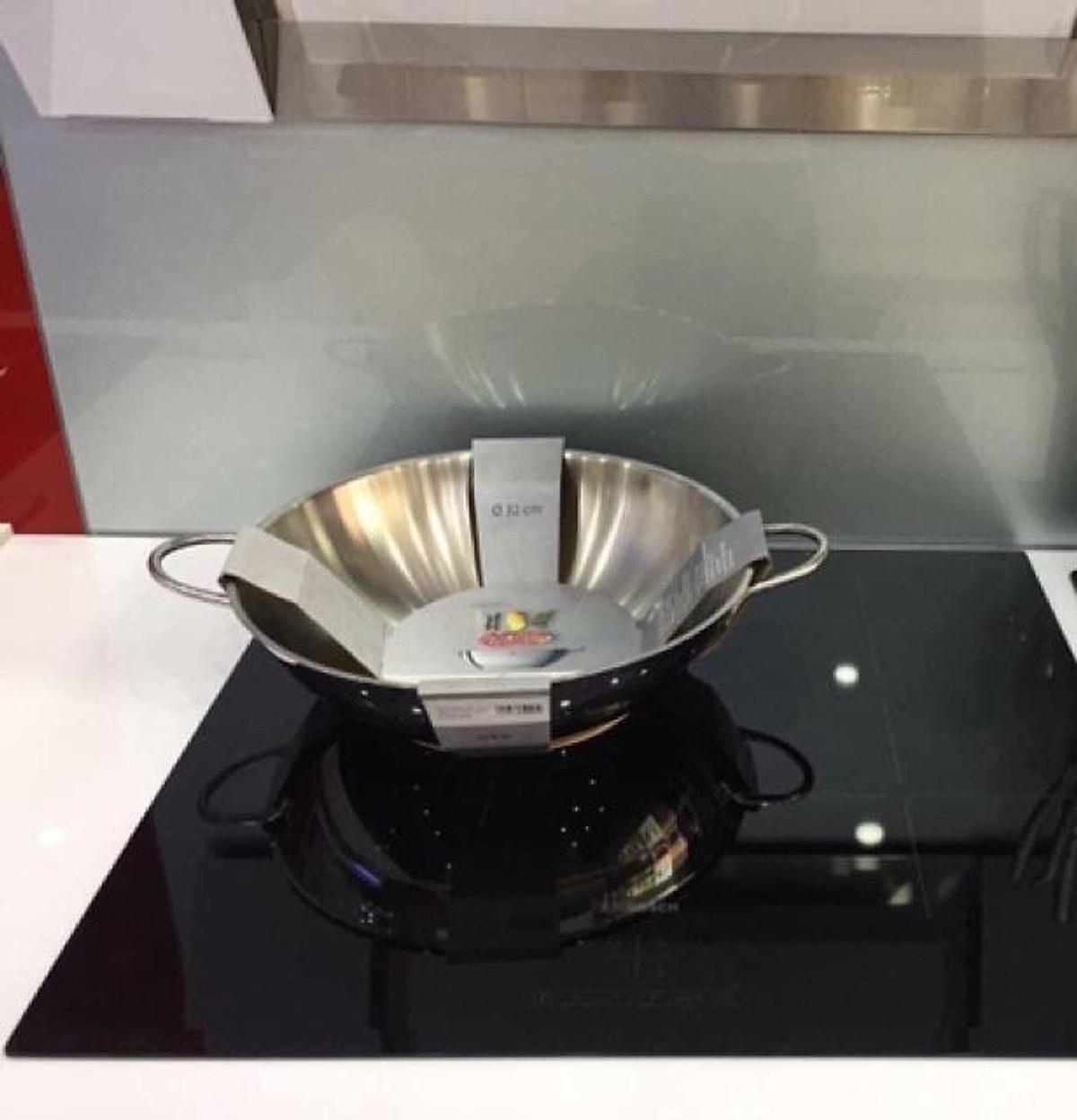 Chảo Xào 2 Quai Silit Wok 32cm, Chất Liệu Thép Không Gỉ Nguyên Khối, Dùng Cho Mọi Loại Bếp, Nhập Đức Chính Hãng